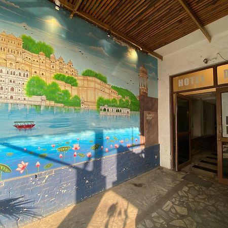 Hotel Damanis Udaipur Luaran gambar