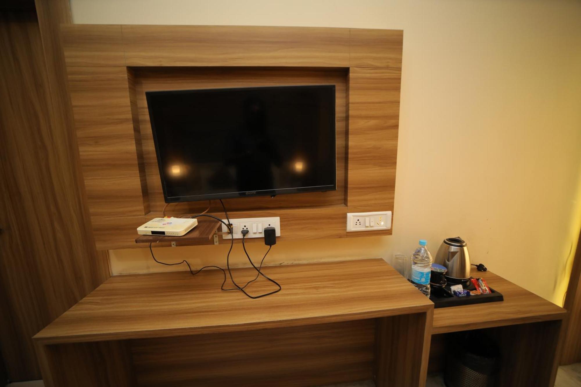 Hotel Damanis Udaipur Luaran gambar