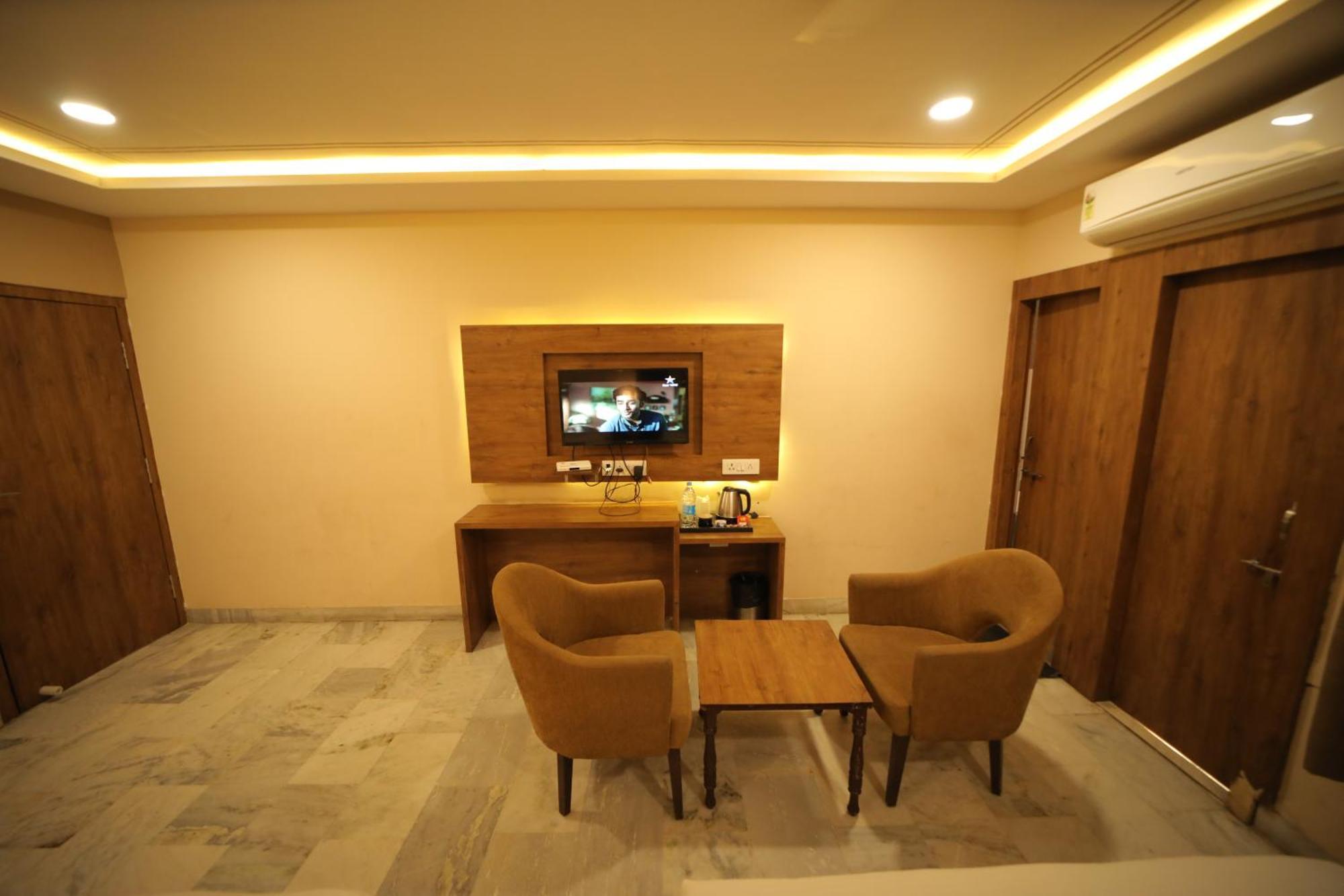 Hotel Damanis Udaipur Luaran gambar