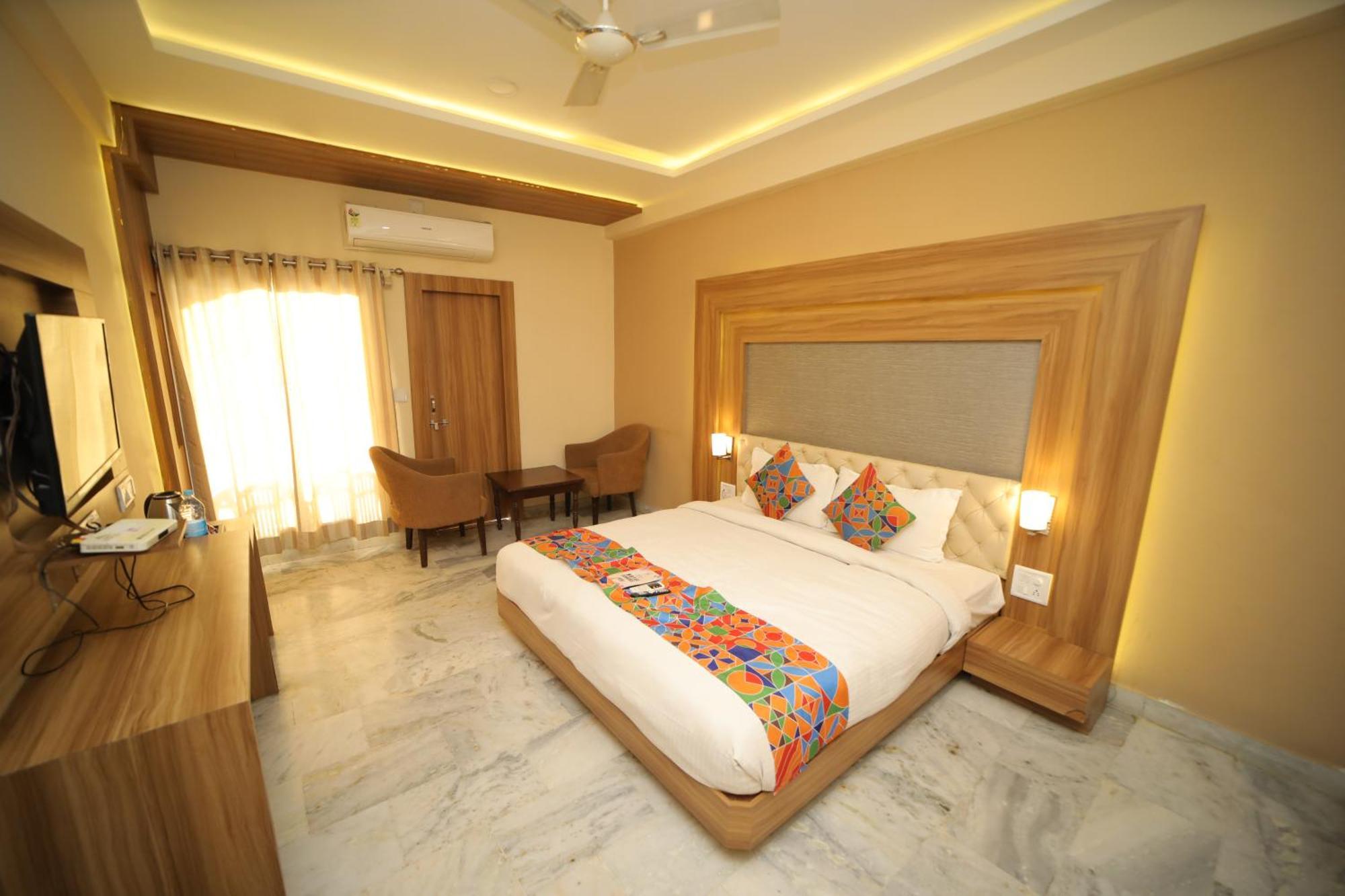Hotel Damanis Udaipur Luaran gambar