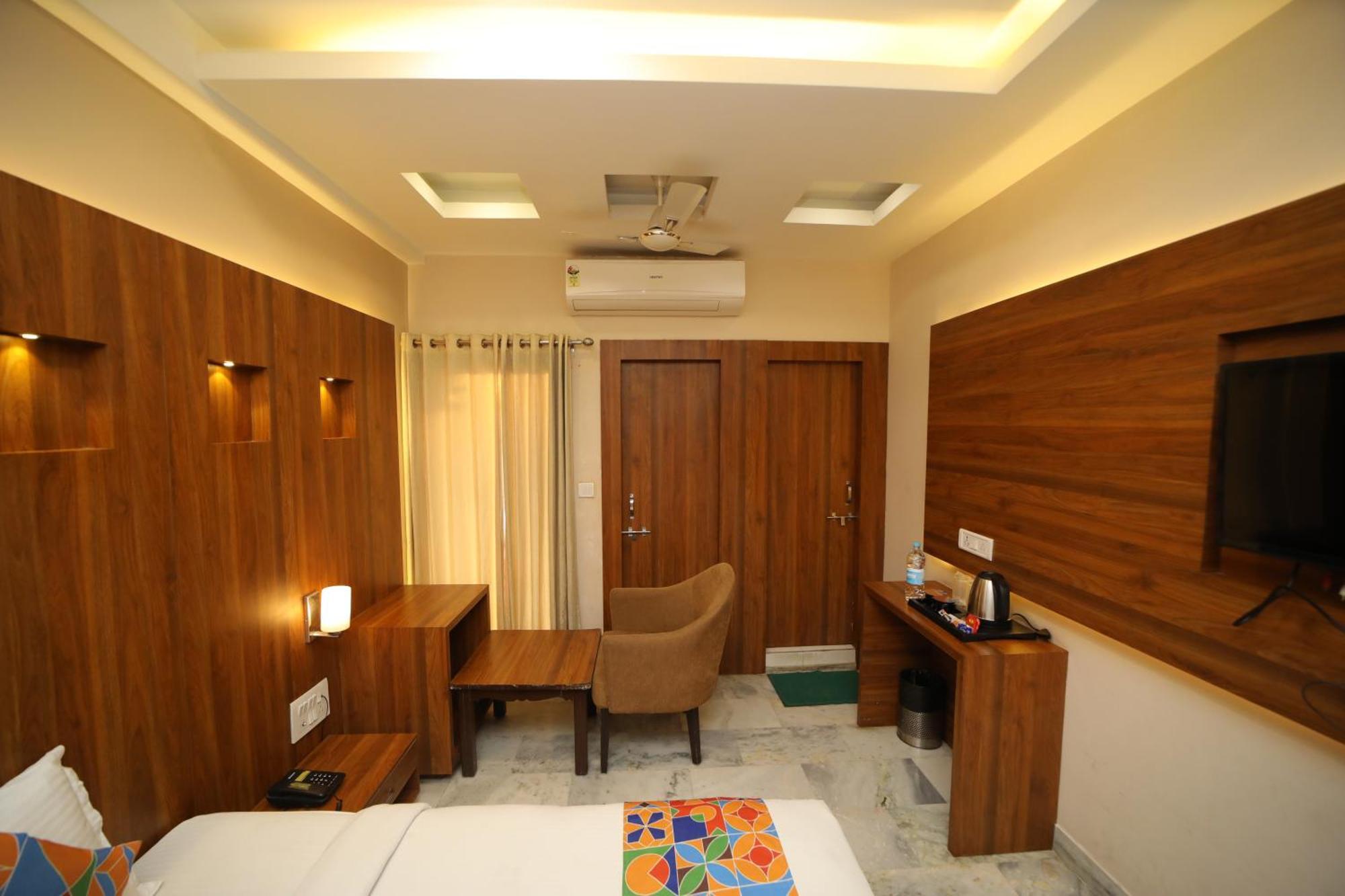 Hotel Damanis Udaipur Luaran gambar