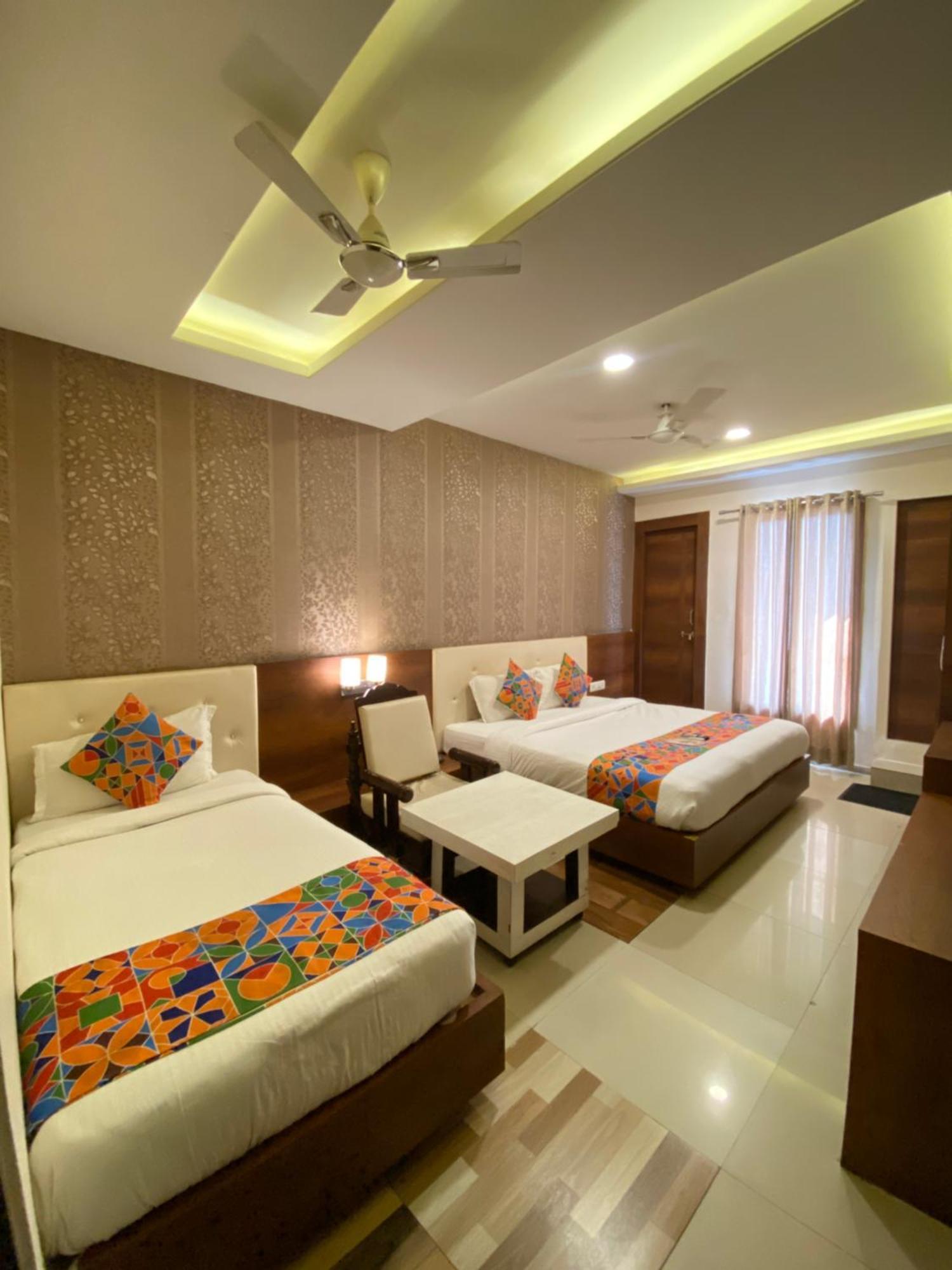 Hotel Damanis Udaipur Luaran gambar