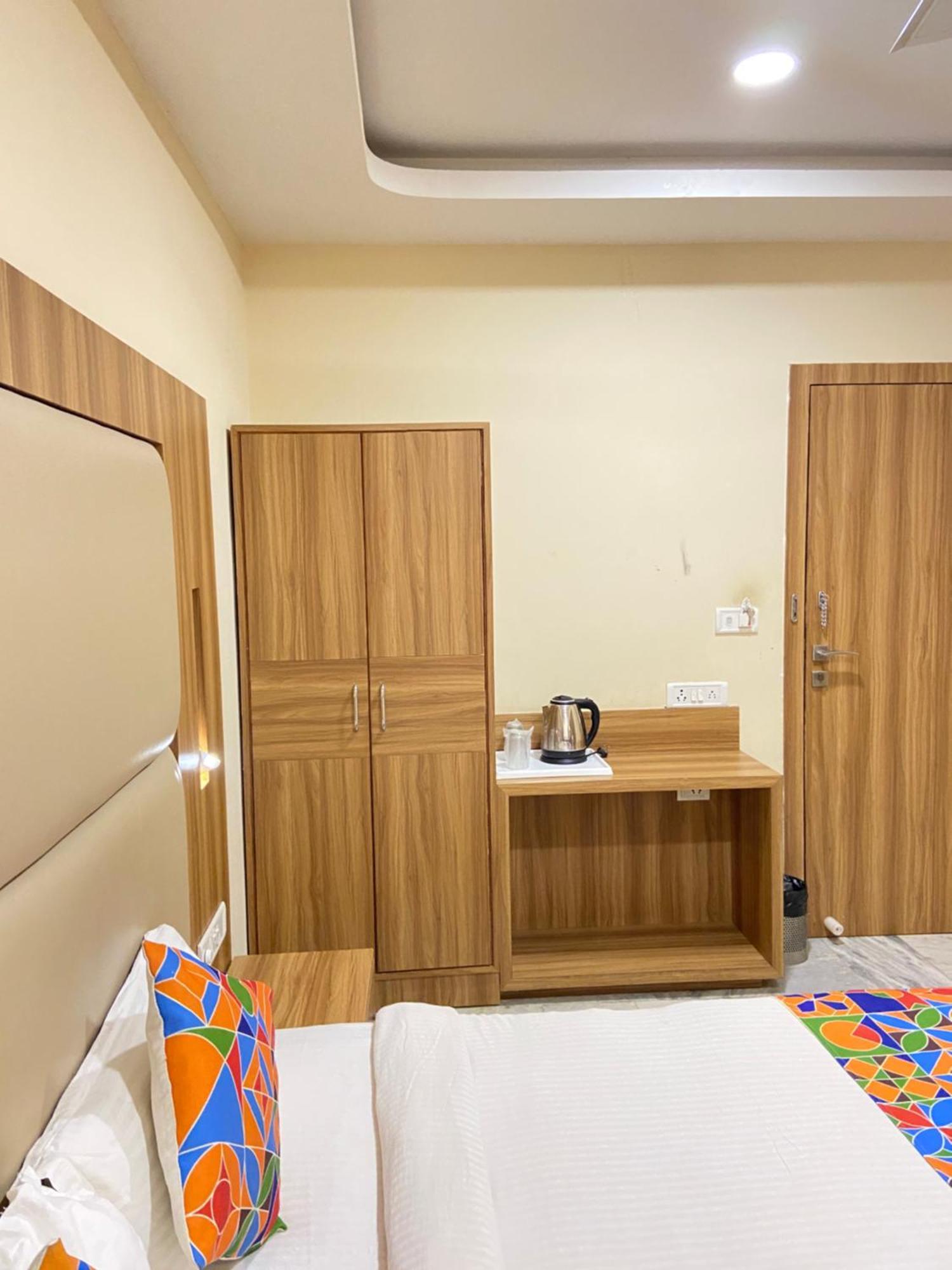 Hotel Damanis Udaipur Luaran gambar