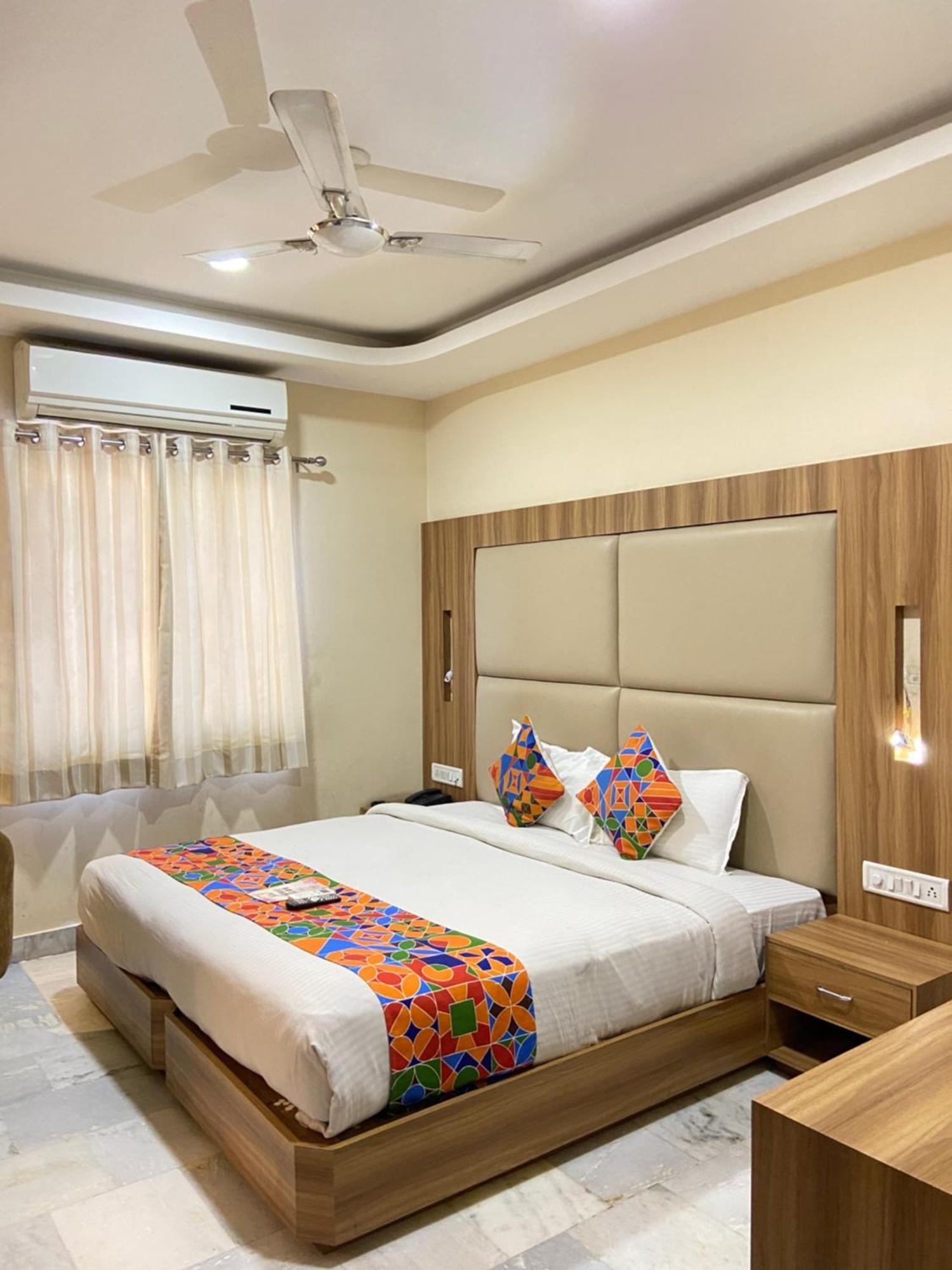 Hotel Damanis Udaipur Luaran gambar