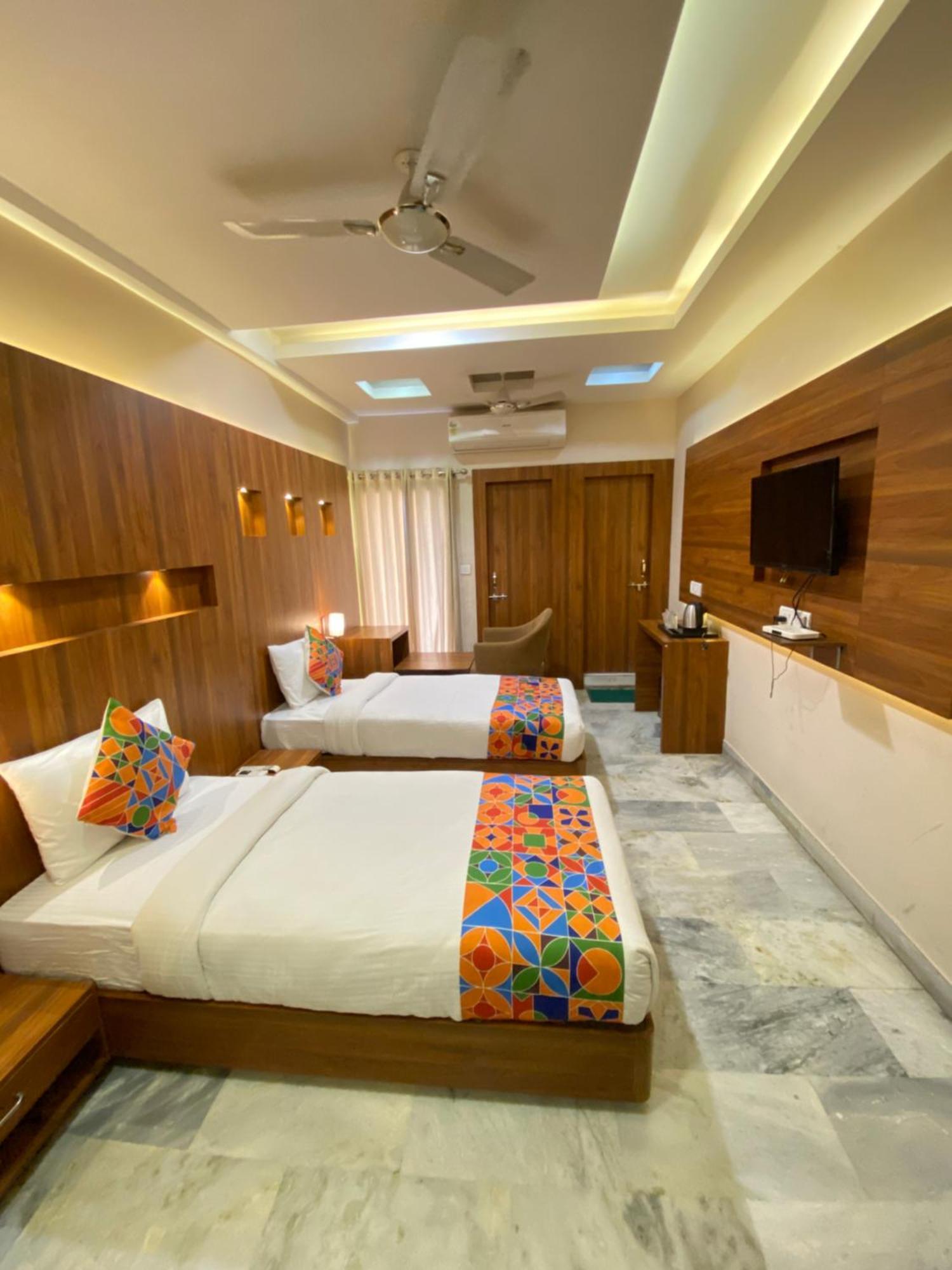 Hotel Damanis Udaipur Luaran gambar