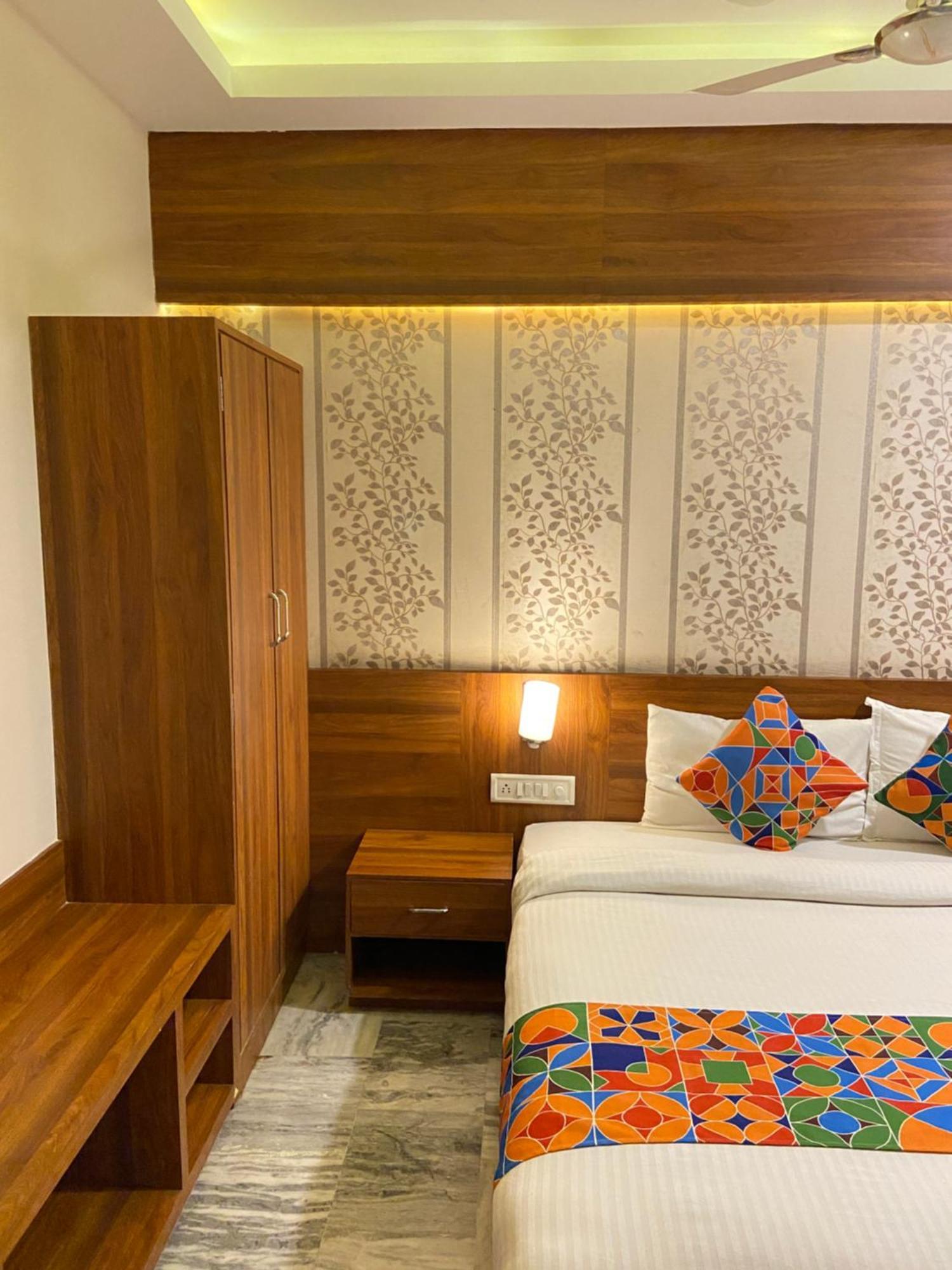 Hotel Damanis Udaipur Luaran gambar